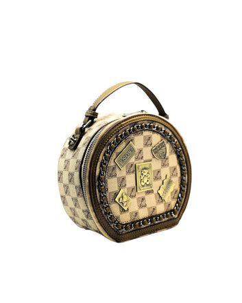 Laxuria Vintage Vault