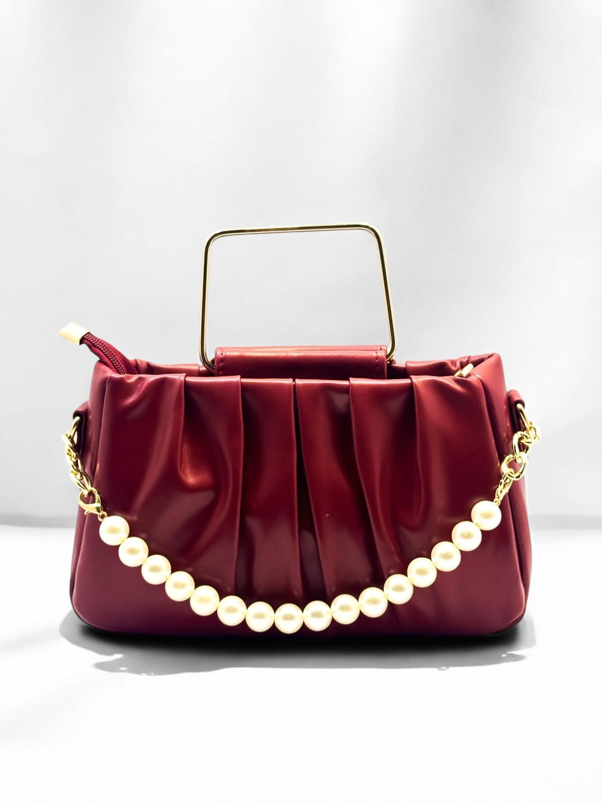 Laxuria Chunat Bag.(fresh red)